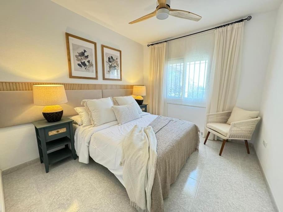 Nuevo Torrox Deluxe Beach & Piscina Ngoại thất bức ảnh
