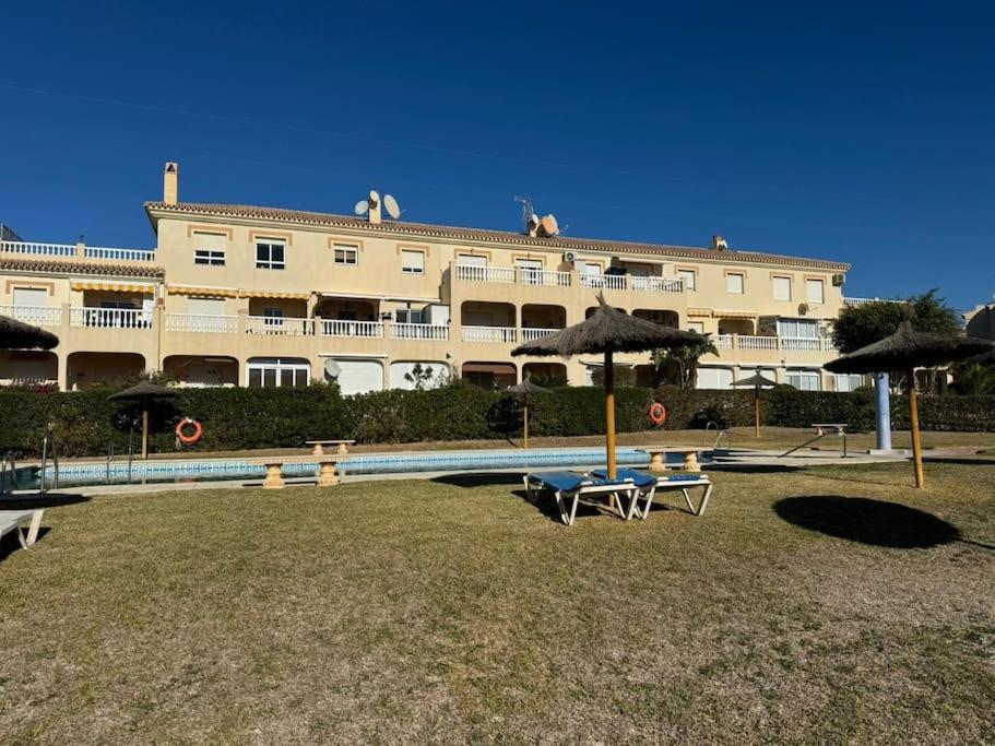 Nuevo Torrox Deluxe Beach & Piscina Ngoại thất bức ảnh